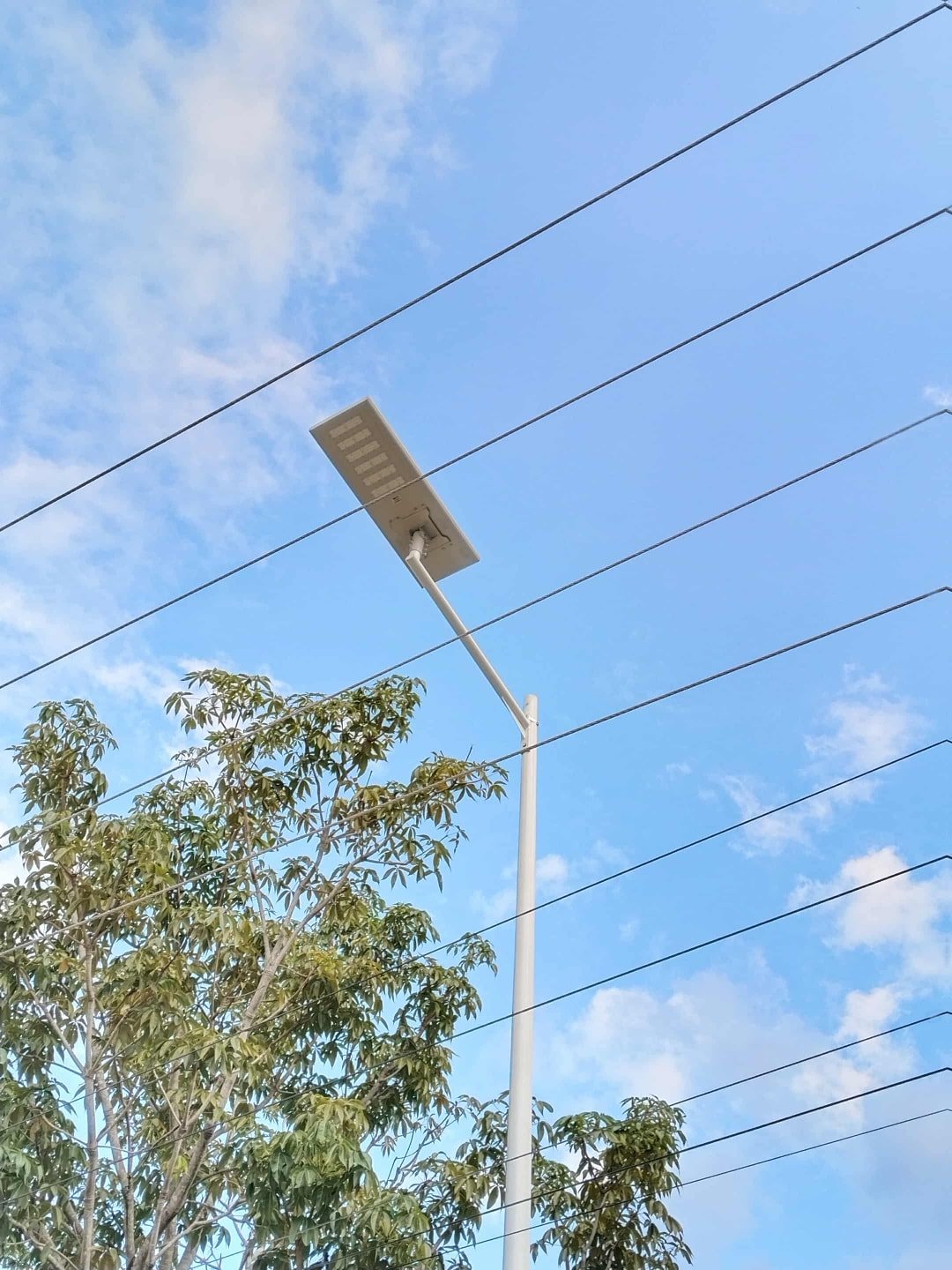 CCLAMP LD 120W All-in-One Solar Street Lights in Malaysia